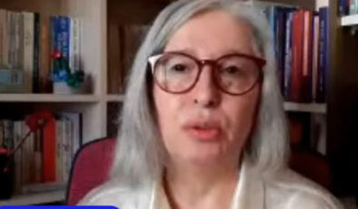 Başörtüsünü çıkaran Berrin Sönmez: İçsel direnişimi sergiliyorum