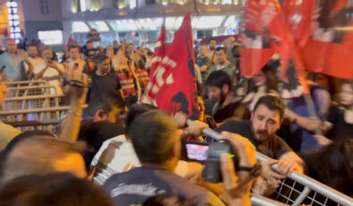 CHP Beyoğlu’nda miting yaptı, eylemciler polise saldırdı