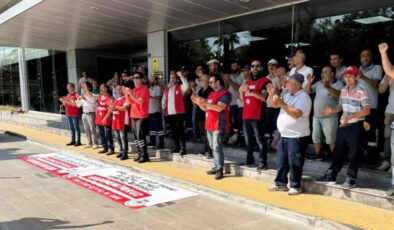 CHP’li Karşıyaka Belediyesi’nde işçiler ve memurların grevi devam ediyor