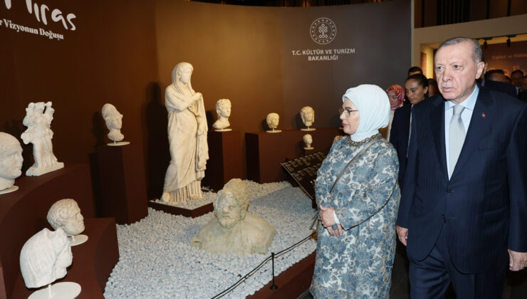 Cumhurbaşkanı Erdoğan, Arkeolojinin Altın Çağı Sergisi’ni gezdi