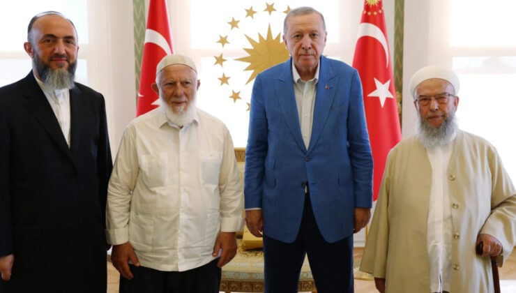 Cumhurbaşkanı Erdoğan, İsmailağa cemaatini kabul etti