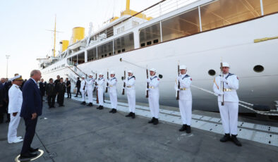 Cumhurbaşkanı Erdoğan, Savarona yatını ziyaret etti