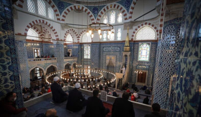 Diyanet’in bu haftaki hutbesi tatilcilere