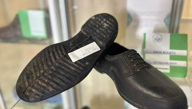 Eren Bülbül’ün kara lastiği ‘Yaşayan Ayakkabı Müzesi’nde