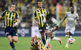 Fenerbahçe, İlk Galibiyetini Aldı, Taraftar Oyundan Memnun Değil