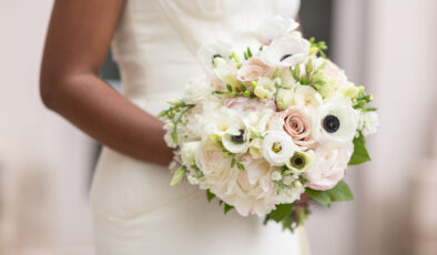Gelinler neden çiçek taşır? İşte gelin buketinin anlamı