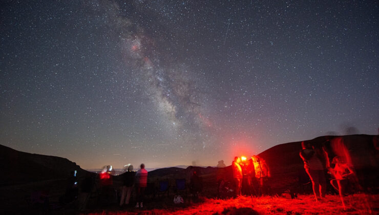 Giresun’da Samanyolu Galaksisi’ni görmek için bir araya geldiler