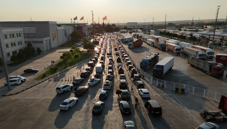 Gurbetçilerin Türkiye’den dönüşü sürüyor