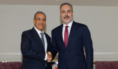 Hakan Fidan, Suudi Arabistan’da Mısırlı mevkidaşı Abdellaty ile görüştü