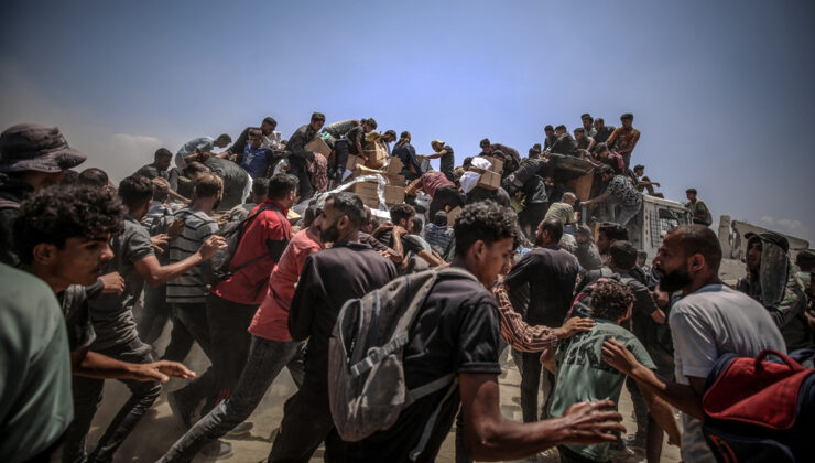İsrail’in Gazze’ye saldırılarında 64 Filistinli hayatını kaybetti