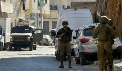 İsrailliler Batı Şeria’da iki Filistin köyüne saldırdı