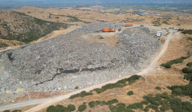 İzmir’de mera alanına yapılan çöp depolamasından geri adım