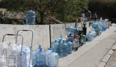 İzmir’de Hem Çöp Hem Su Sorunu: Vatandaşlar İsyan Etti