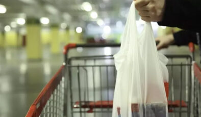 Marketlerde yeni dönem: Plastik poşet satmayana ceza geliyor!