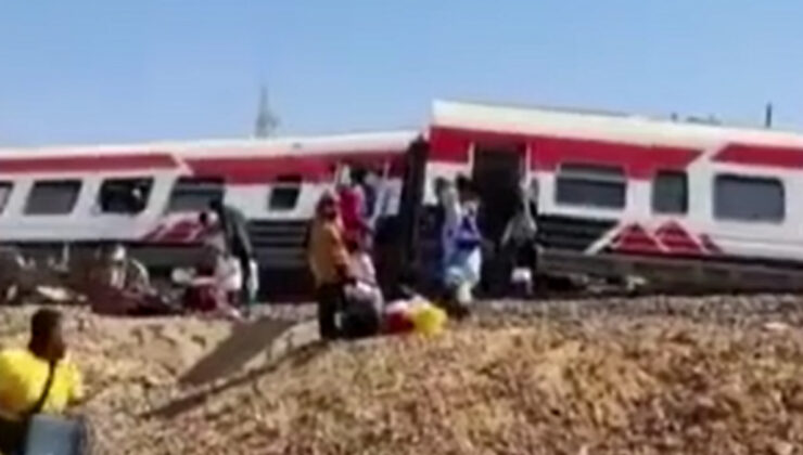 Mısır’da tren kazasında 3 kişi öldü