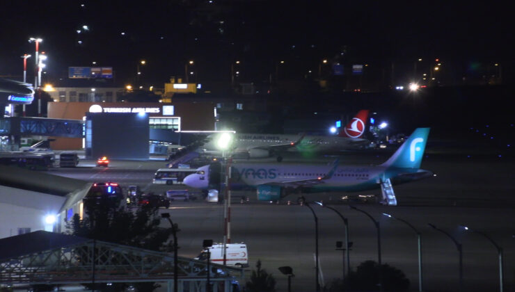 Motoru arızalanan uçak Trabzon’a acil iniş yaptı