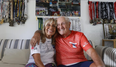 Muğla’da 89 ve 78 yaşındaki çiftin yüzme tutkusu