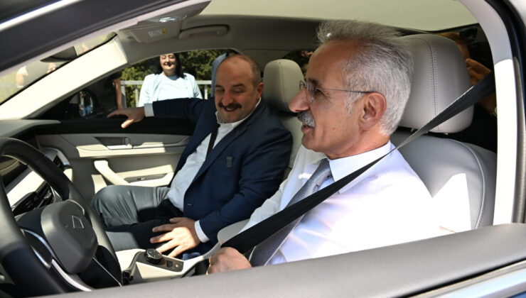 Mustafa Varank: Bildikleri tek iş bizim attığımız temelleri tekrar atmak