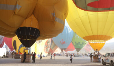 Nevşehir’de Balon Festivali başladı: 27 ülkeden 38 balon gökyüzünü süsledi
