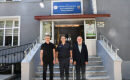 Şebinkarahisar’da Protokol Ziyareti: Başkan Şentürk ve Karakurt’tan İlçe Jandarma Komutanı Gül’e Hayırlı Olsun Ziya