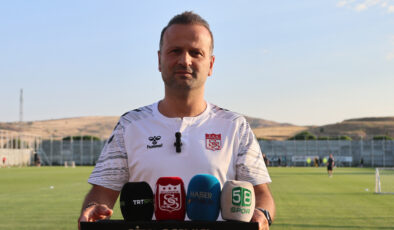 Osman Zeki Korkmaz: Sivaslılar takımıyla gurur duyacak