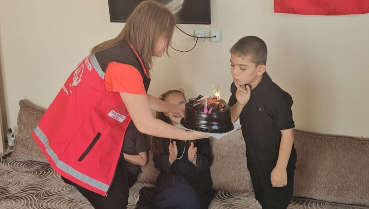 Şırnak’ta şehit oğluna doğum günü sürprizi