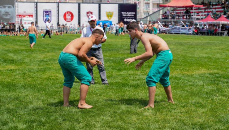 Taha Akgül Karakucak Güreşleri’nin şampiyonu Feyzullah Aktürk oldu