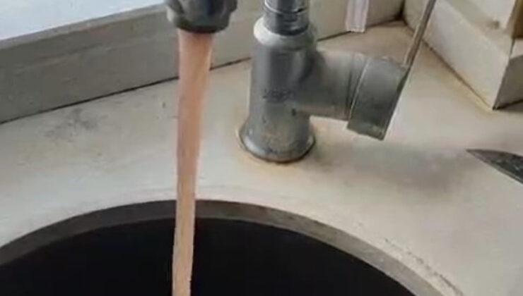 Tekirdağ’da yaşanan kesintiler sonrası musluklardan kahverengi su akmaya başladı