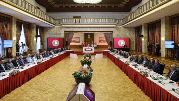 Terörsüz Türkiye komisyonunda cep telefonu önlemi