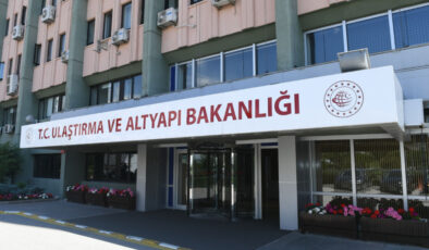 Ulaştırma ve Altyapı Bakanlığı: Otoyol ve köprülerde herhangi bir hasar tespit edilmedi