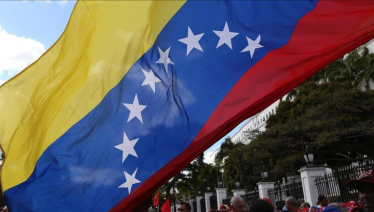 Venezuela’dan ABD’ye ‘kıyılarımızdan uzak dur’ uyarısı