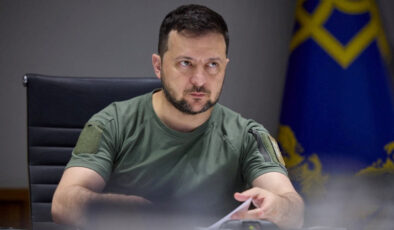 Zelensky: Yarın Avrupa’daki herkes için gün erken başlayacak