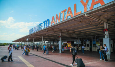 8 ayda Antalya’ya 11,7 milyon turist geldi