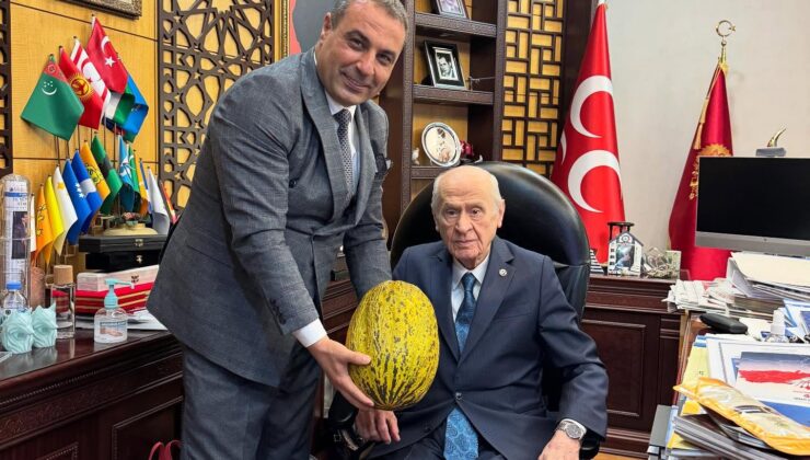 Genel Başkan Bahçeli’ye Akıncılar’dan Özel Hediye