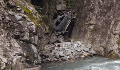 Giresun’da Korkunç Kaza Giresun Espiye’de Kamyonet Uçuruma Yuvarlandı