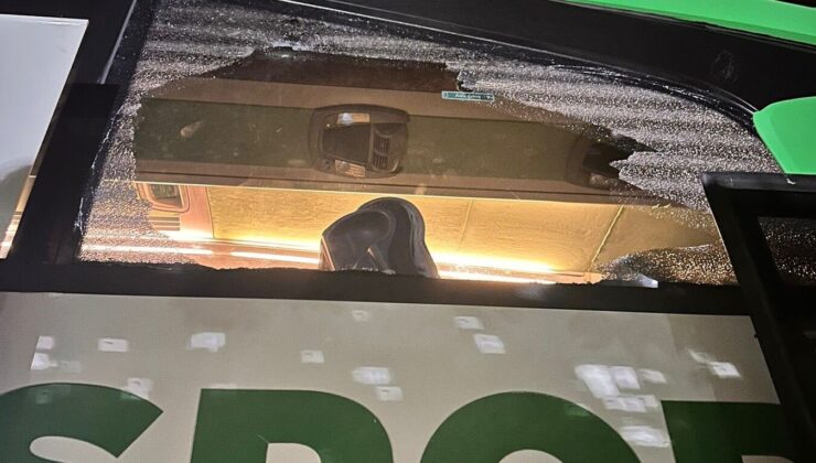 SON DAKİKA: Giresunspor Otobüsüne Ordu’da Taşlı Saldırı!