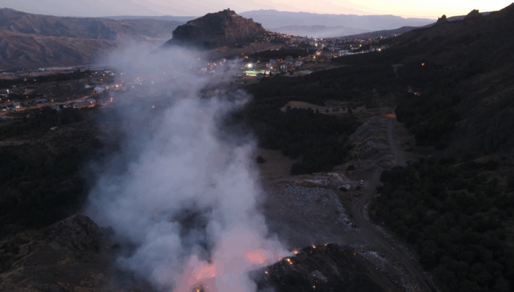 Şebinkarahisar Şehir Çöplüğünde Yeniden Yangın Çıktı