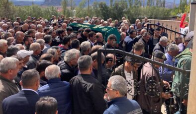 Şebinkarahisar’ın Sanatçısı Yasin Yeşil Son Yolculuğuna Uğurlandı