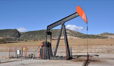 ABD’nin petrol sondaj kulesi sayısı arttı, Brent petrolün varil fiyatı yükseldi