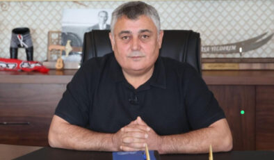 Antalya Aksu Belediye Başkanı İsa Yıldırım, CHP’den istifa etti