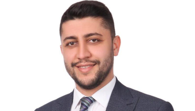 Bayrampaşa Belediye Meclis Üyesi Murat Salman CHP’den istifa etti