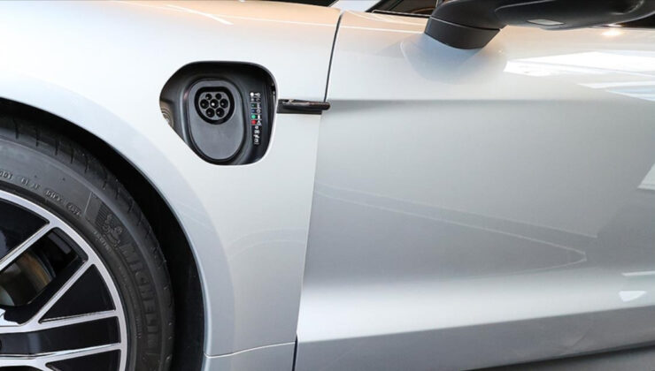 Benzin istasyonları tarihe karışacak: İşte süper hibritler