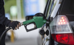 Benzine zam yolda