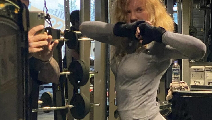 Biricik Suden’den itiraflar: Emekli maaşı için sıra beklemek zor diyorlar 62 yaşımda 300 kilo kaldırıyorum