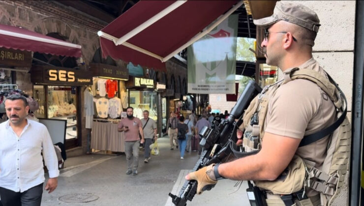 Bursa’da kuyumcuyu tehdit edip, 10 milyon euro haraç istediler