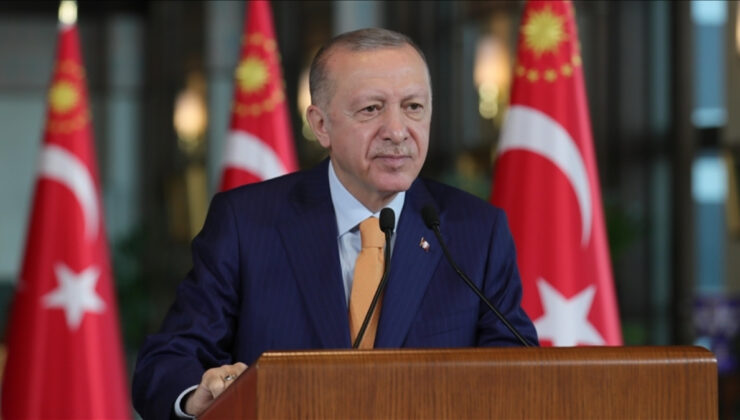 Cumhurbaşkanı Erdoğan, Kabine toplantısı sonrası açıklamalarda bulunuyor