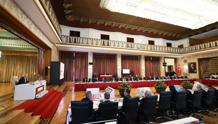 DEM Parti’den gerilimli toplantı sonrası açıklama: Komisyondan ayrılmadık