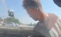 Düzce’de arızayı bulmak için ustayı motorun içine bindirdi: Kaput açık ilerledi