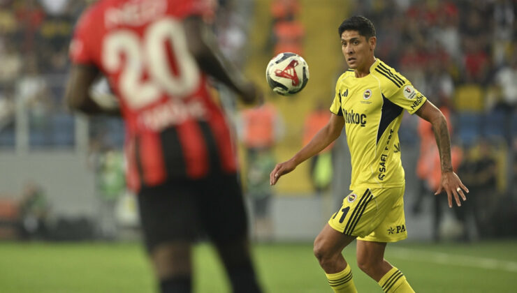 Edson Alvarez: Biz bir aileyiz