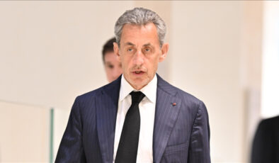 Eski Fransa Cumhurbaşkanı ‘suç örgütü kurmak’ suçundan hapis cezasına çarptırıldı